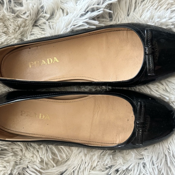 Prada flats - Picture 2 of 6